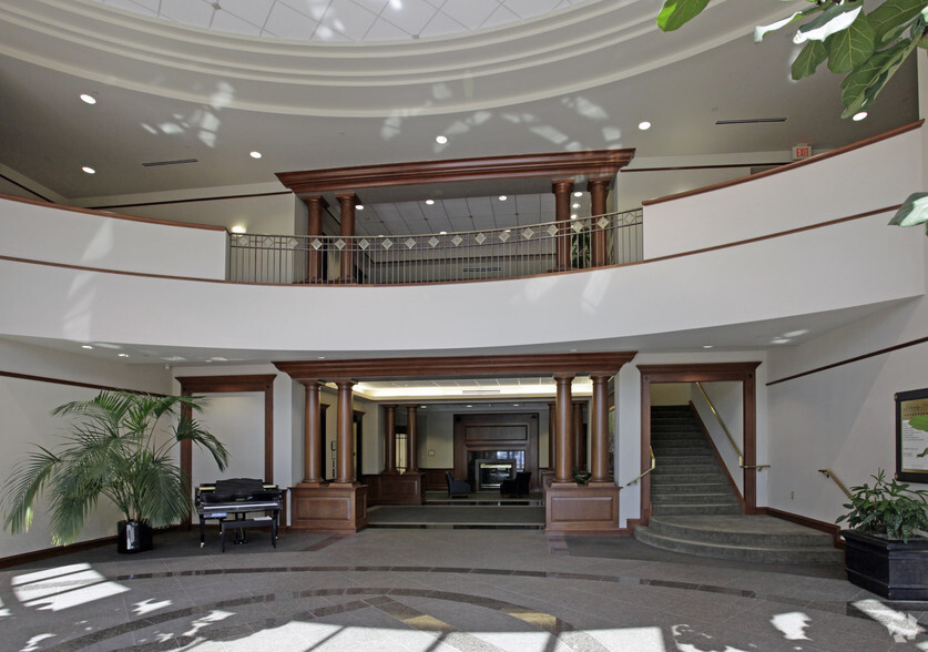 4801 Cox Rd, Glen Allen, VA for lease - Lobby - Image 3 of 18