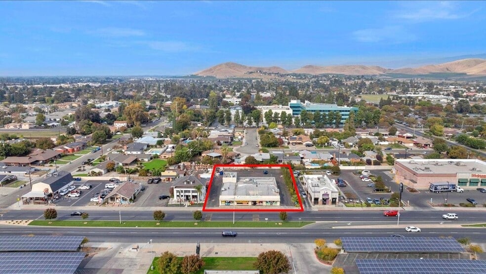 472 W Olive Ave, Porterville, CA for sale - Building Photo - Image 2 of 55