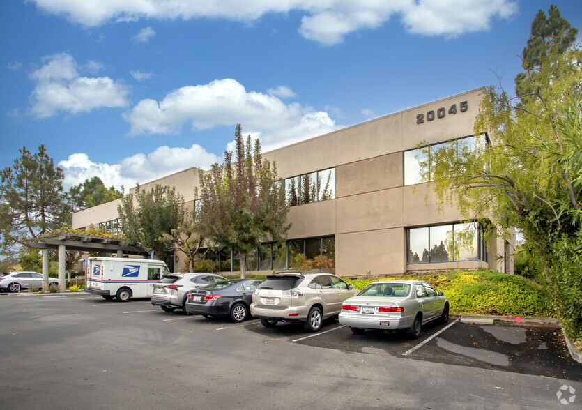 20045 Stevens Creek Blvd, Cupertino, CA for lease - Building Photo - Image 3 of 4