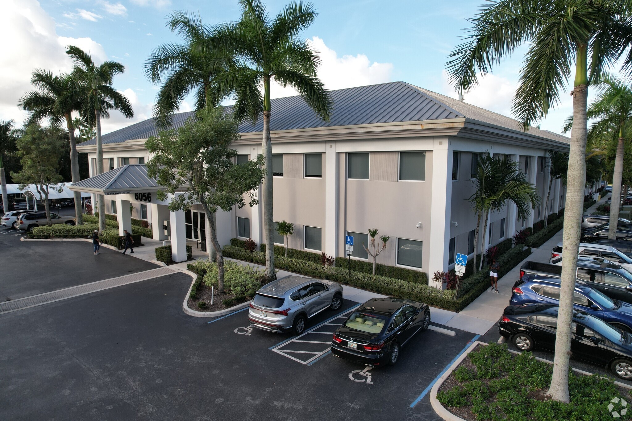 6056 Boynton Beach Blvd, Boynton Beach, FL for lease Building Photo- Image 1 of 5