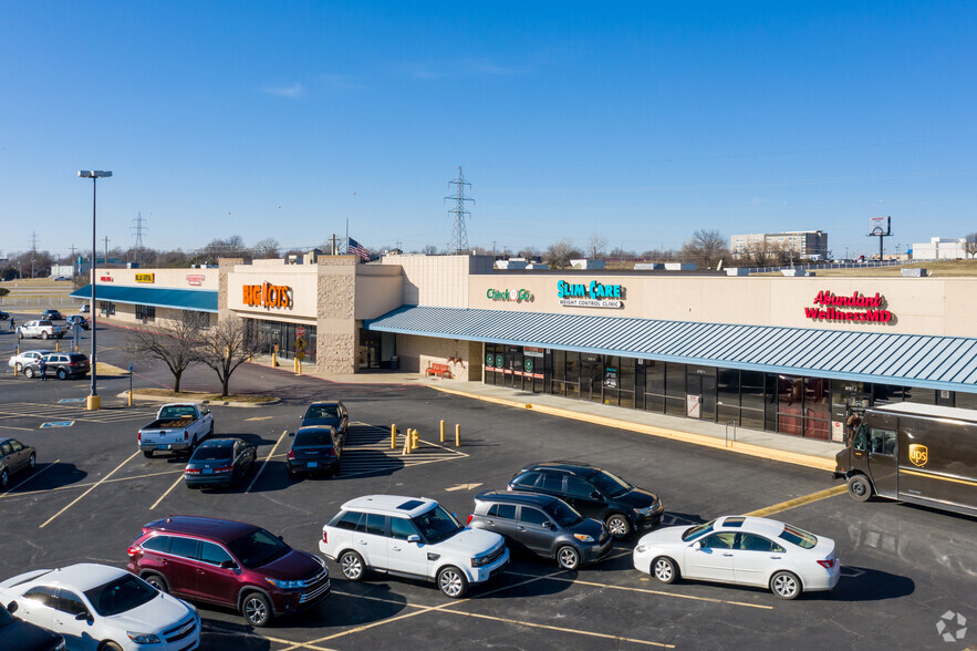 8787 N Owasso Expy, Owasso, OK for lease - Building Photo - Image 2 of 13