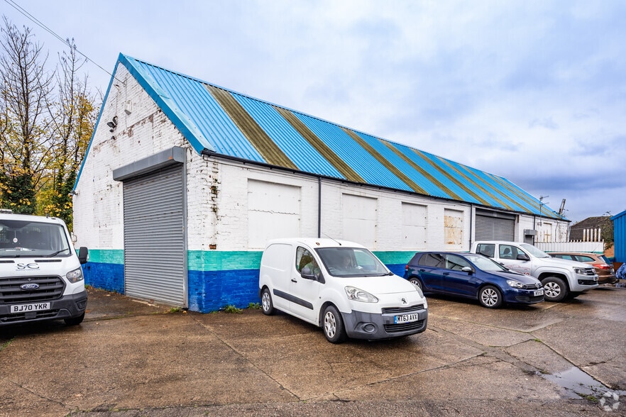 190-194 St. Marys Rd, Liverpool for lease - Primary Photo - Image 1 of 2