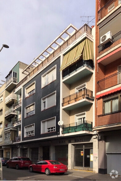 Calle Banderas de Castilla, 23, Talavera de la Reina, Toledo for sale - Building Photo - Image 2 of 2
