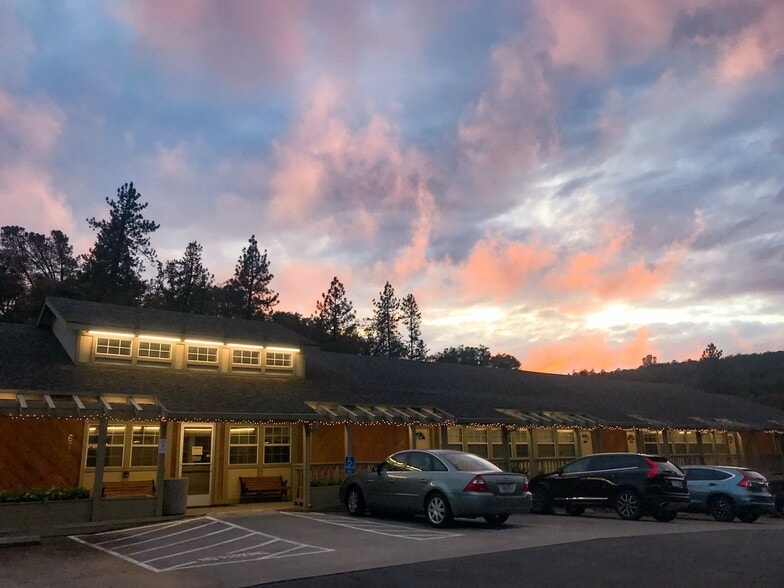 670 Placerville Dr, Placerville, CA for lease - Building Photo - Image 1 of 20