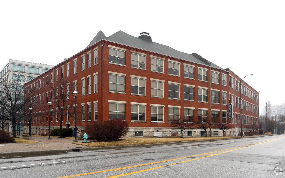 525 S Meridian St, Indianapolis, IN for lease - Primary Photo - Image 1 of 18