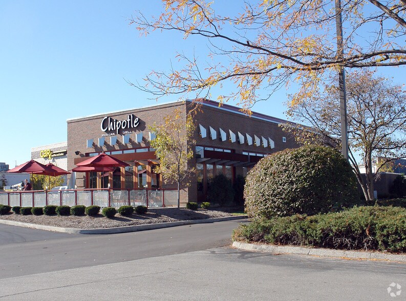 1422 Keystone Way, Carmel, IN 46032