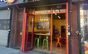 Williamsburg QSR, Take Out Restaurant - Bar