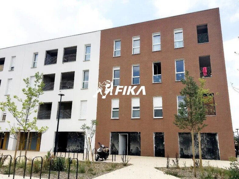 Retail in Toulouse for sale - Building Photo - Image 3 of 6