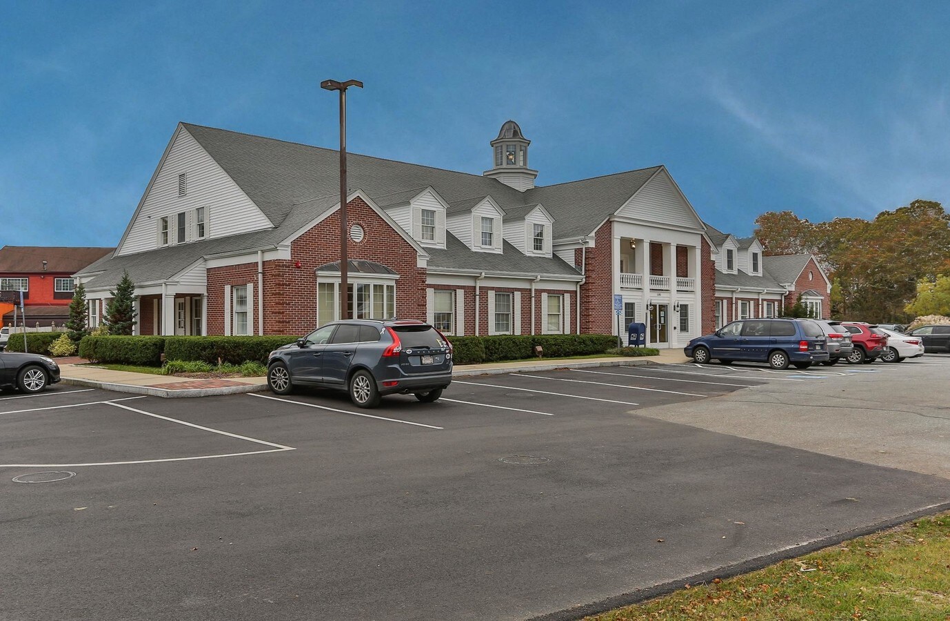 1185 Falmouth Rd, Centerville, MA 02632