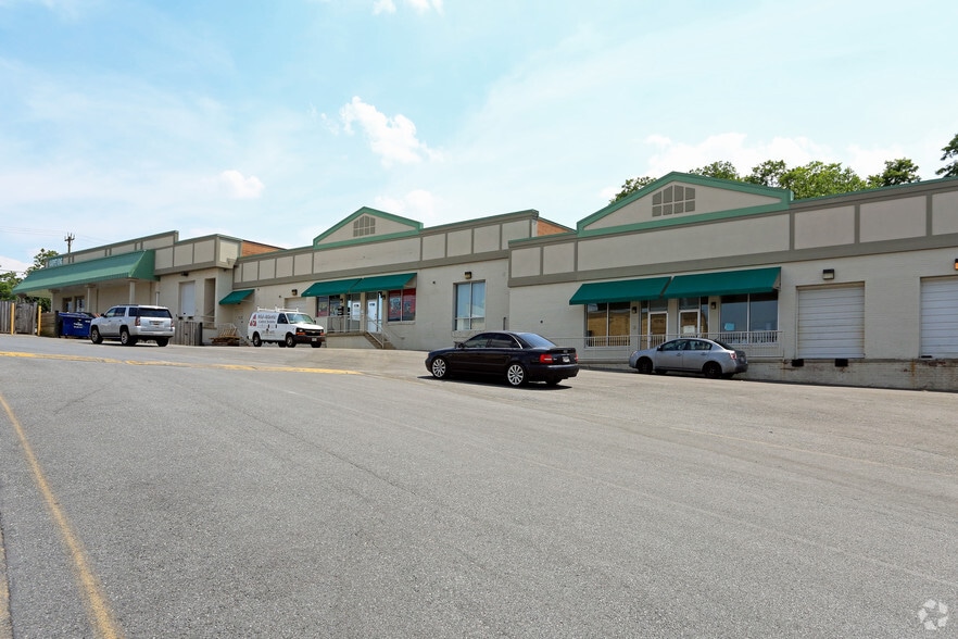 11760-11796 Parklawn Dr, Rockville, MD for lease - Building Photo - Image 3 of 4