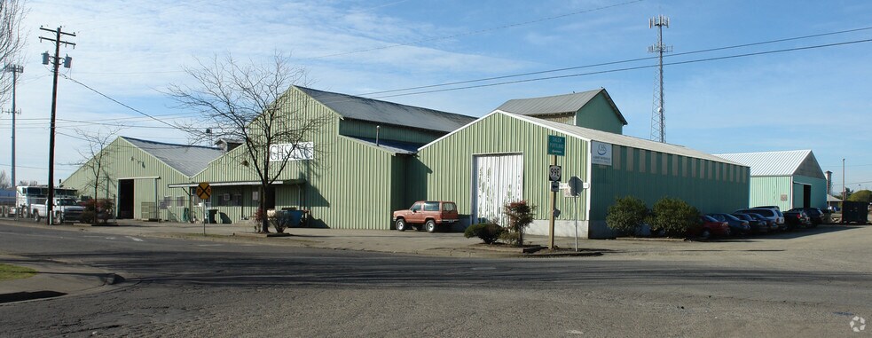 950 Jackson St SE, Albany, OR for sale - Primary Photo - Image 1 of 1
