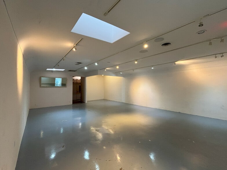 520 5th Ave, San Diego, CA for lease - Interior Photo - Image 3 of 4