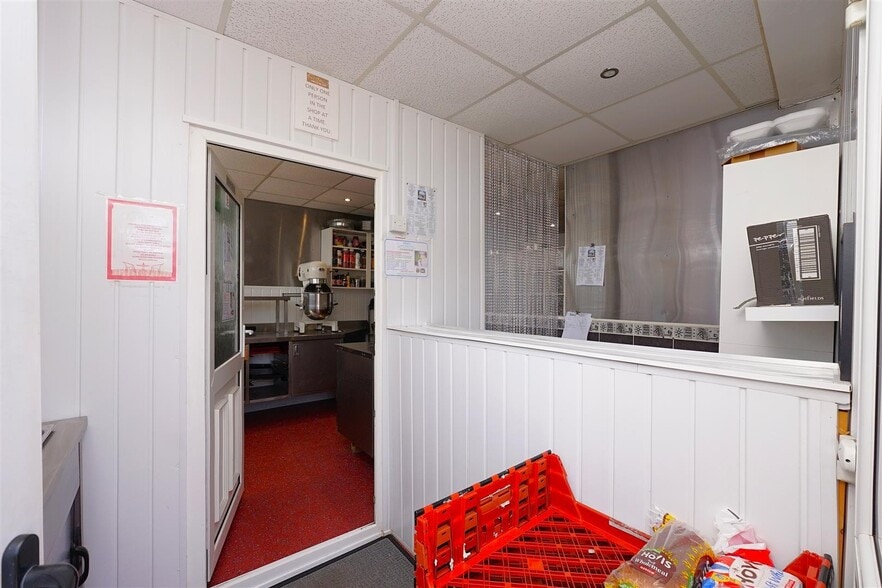 1a Hibbert Rd, Barrow In Furness for sale - Building Photo - Image 2 of 9