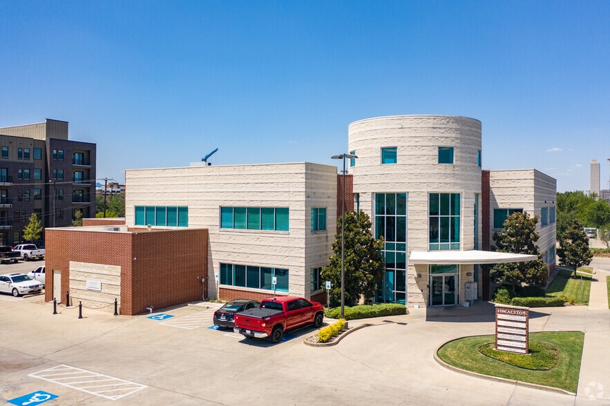 1106 Alston Ave, Fort Worth, TX for lease - Building Photo - Image 1 of 8