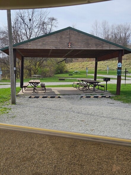 36026 Jewell Ct, Earlham, IA for sale - Building Photo - Image 3 of 55