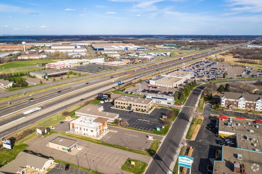 21308 John Milless Dr, Rogers, MN for lease - Building Photo - Image 2 of 15