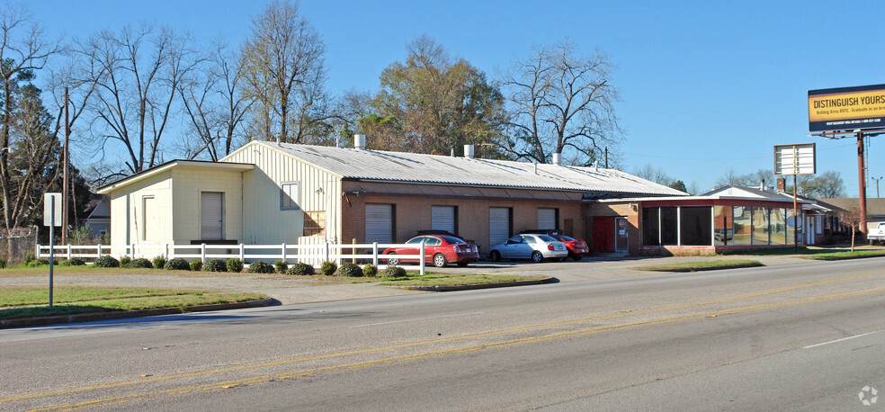 633 John C Calhoun Dr, Orangeburg, SC for sale - Primary Photo - Image 1 of 1