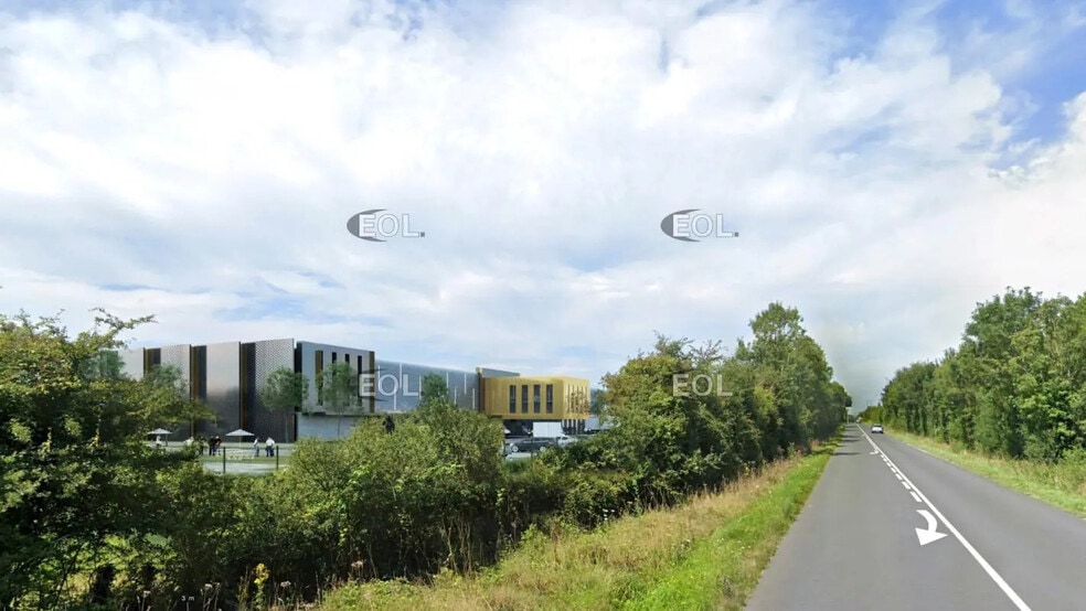 Industrial in Gaël for lease - Building Photo - Image 3 of 3