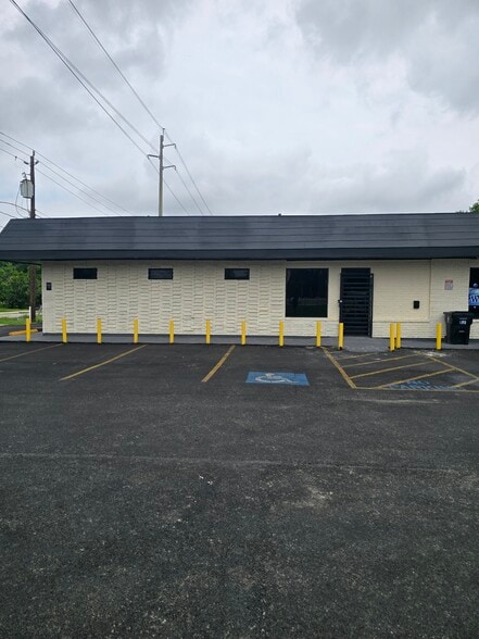 3619 Reed Rd, Houston, TX for lease - Building Photo - Image 2 of 15