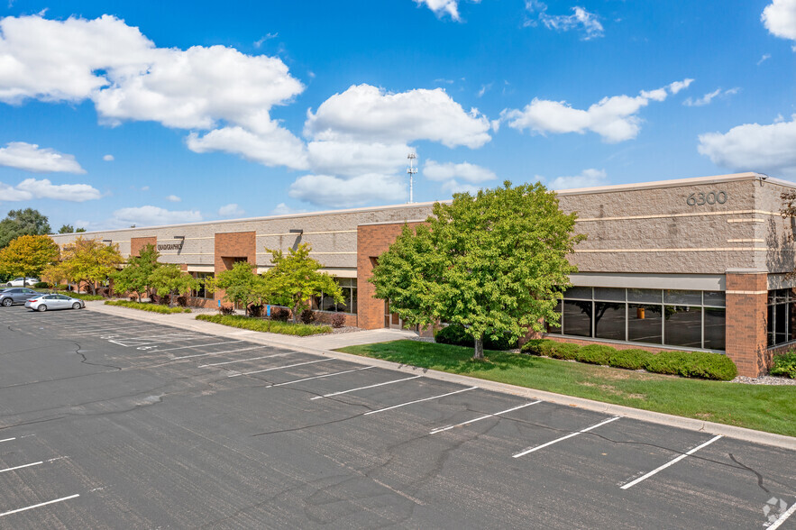 6300 W Old Shakopee Rd, Bloomington, MN for lease - Building Photo - Image 2 of 5