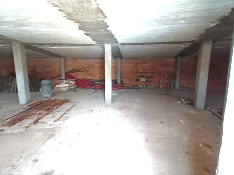 Retail in Posadas for sale - Building Photo - Image 3 of 13