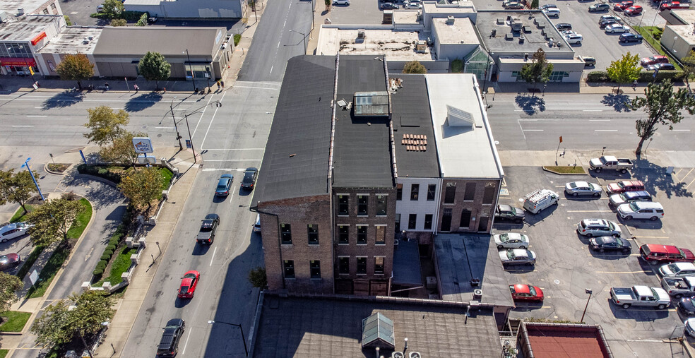 101 W Market St, Louisville, KY for sale - Building Photo - Image 3 of 15