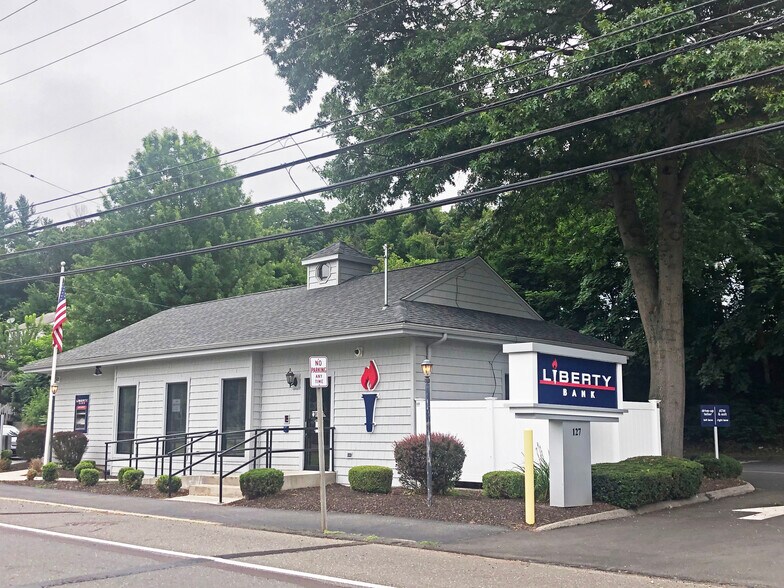 127 S Main St, Beacon Falls, CT for sale - Building Photo - Image 1 of 1