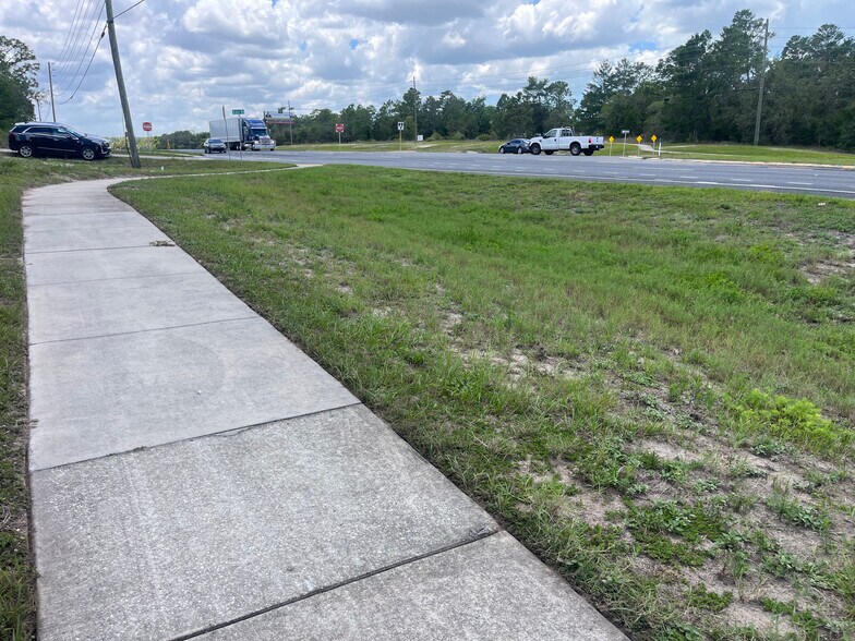 8176 Commercial Way, Brooksville, FL for sale - Building Photo - Image 3 of 23