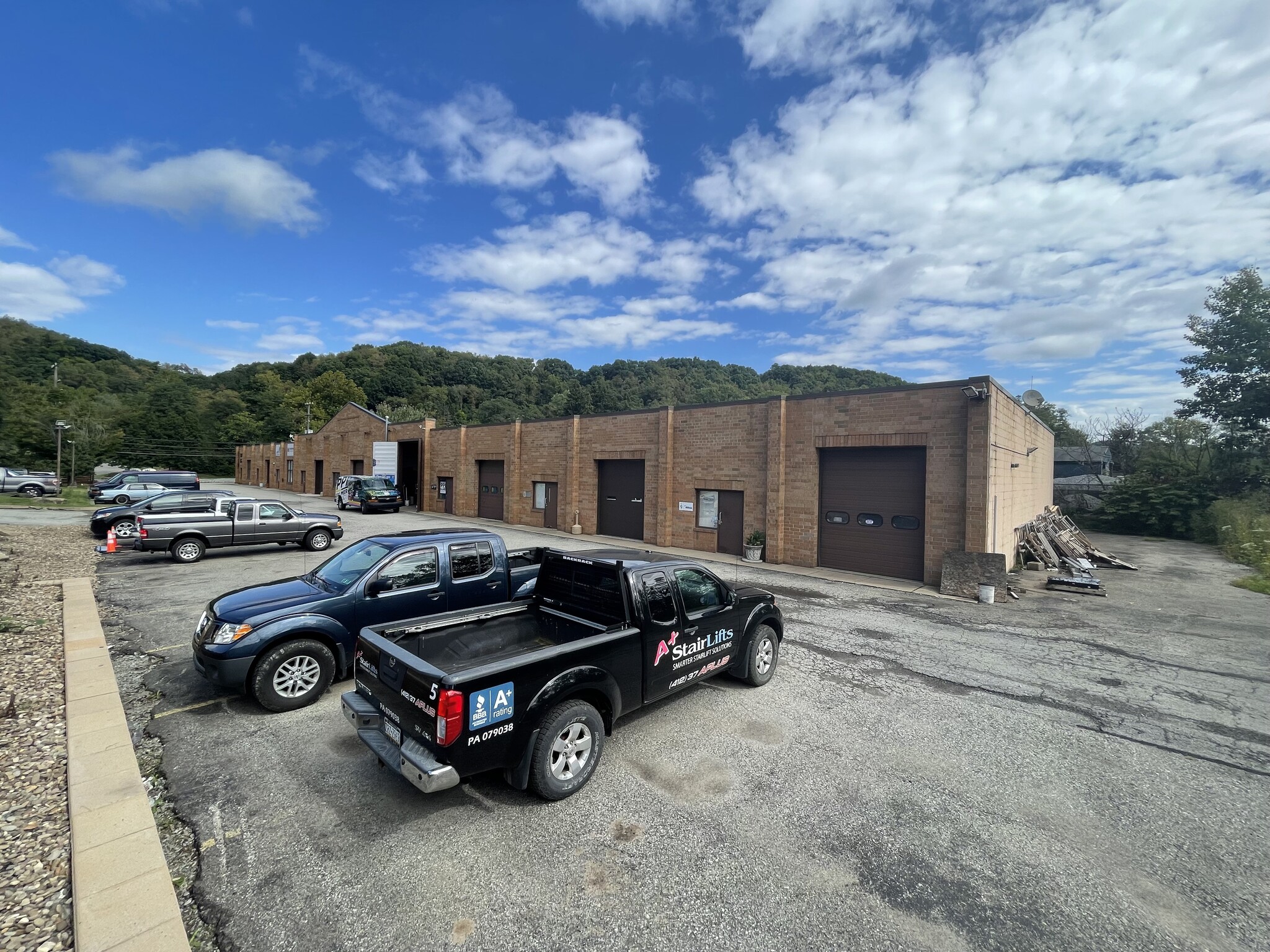 2828 Broadway St, Monroeville, PA for lease Building Photo- Image 1 of 3