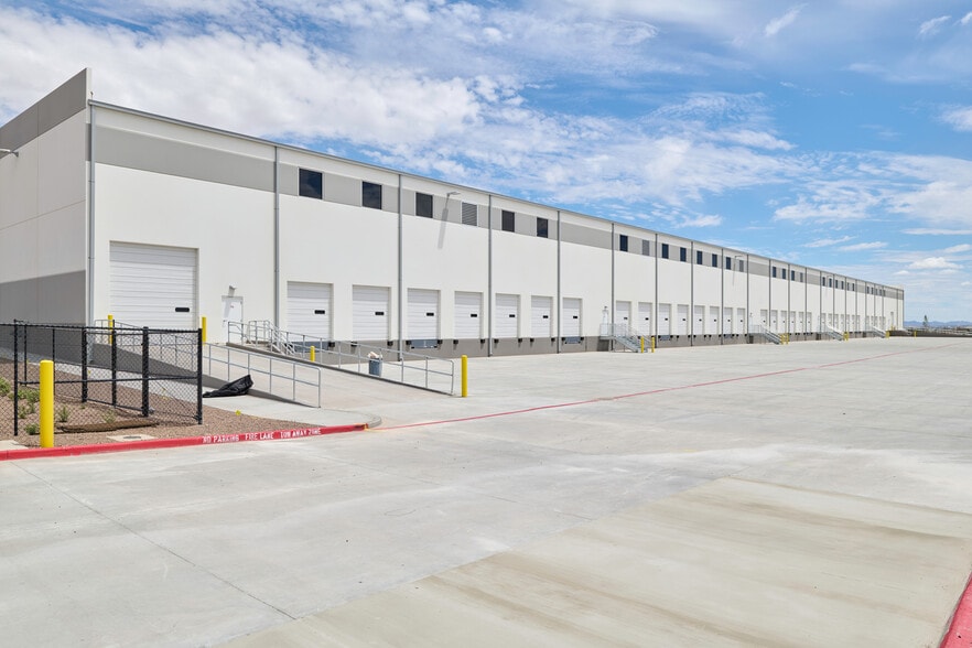 8900 Escobar Dr, El Paso, TX for lease - Building Photo - Image 3 of 53