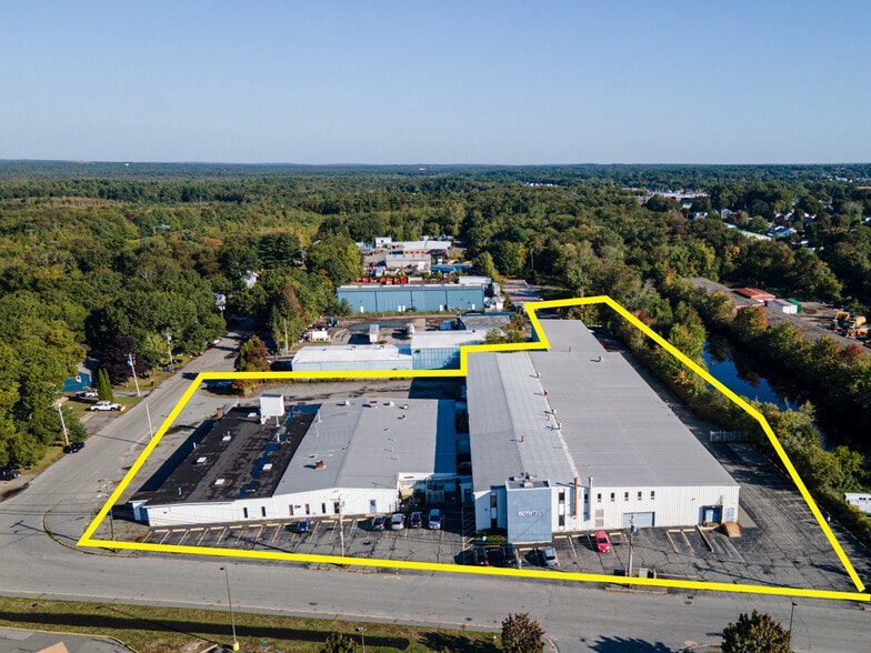 699 Tarkiln Hill Rd, New Bedford, MA for sale - Building Photo - Image 2 of 26