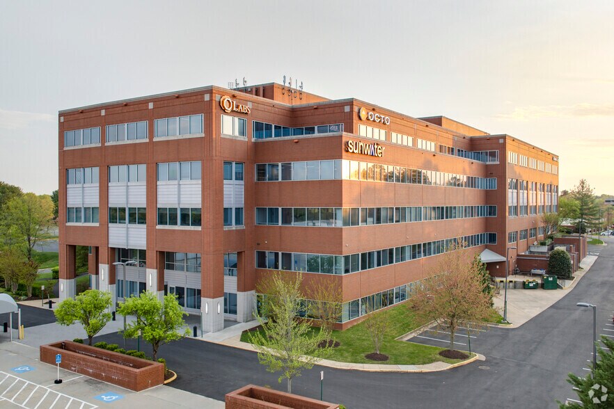 10780-10790 Parkridge Blvd, Reston, VA for sale - Primary Photo - Image 1 of 1