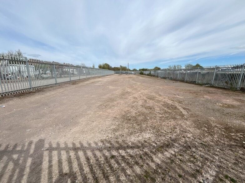 Plot B8, Ross On Wye for lease - Building Photo - Image 3 of 4