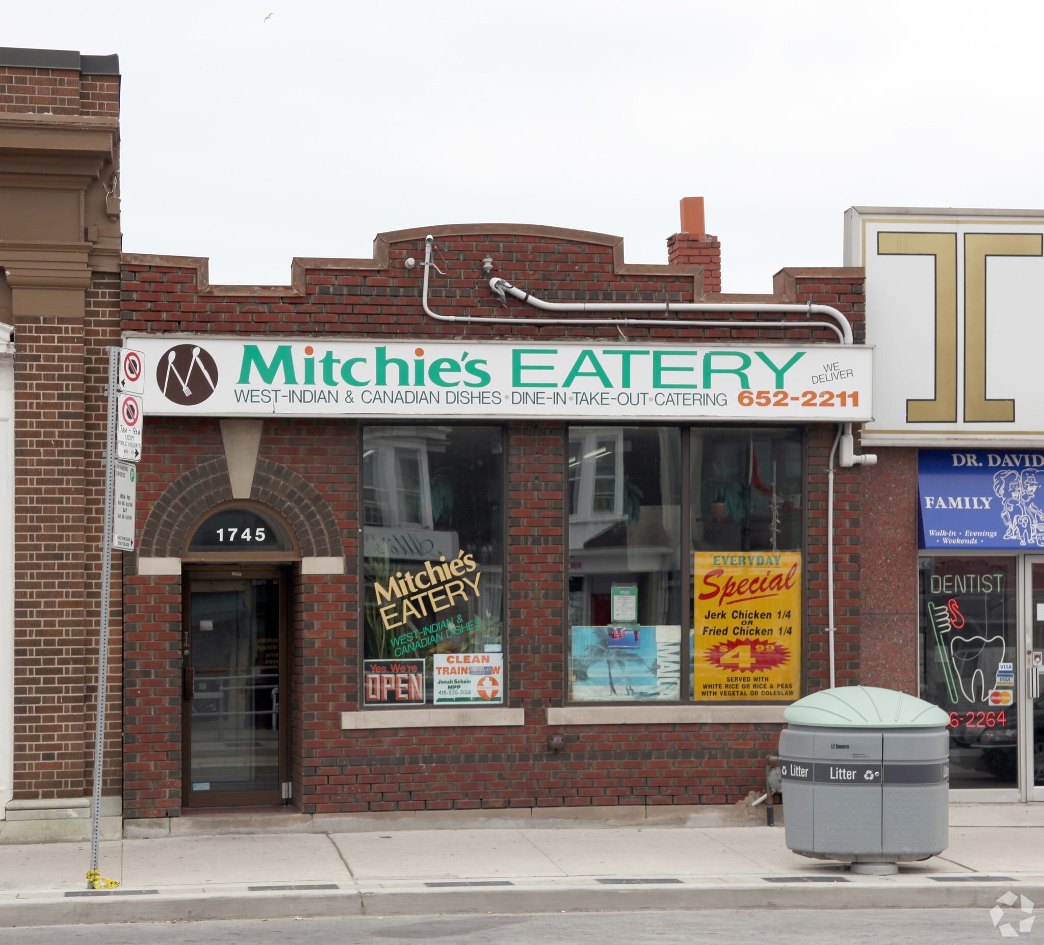 1745 St Clair Ave W, Toronto, ON for lease Primary Photo- Image 1 of 3