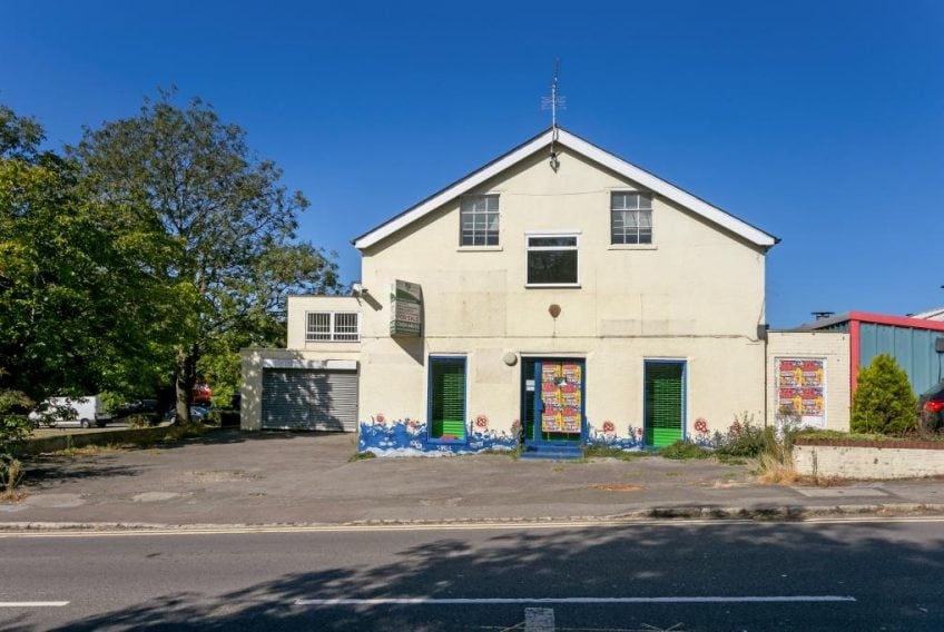 Gomm Rd, High Wycombe for sale - Building Photo - Image 1 of 1