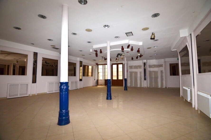 Retail in Béjar for sale - Building Photo - Image 3 of 17