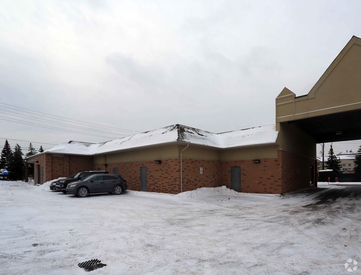 5 Swan Lake Blvd, Markham, ON L6E 0K7