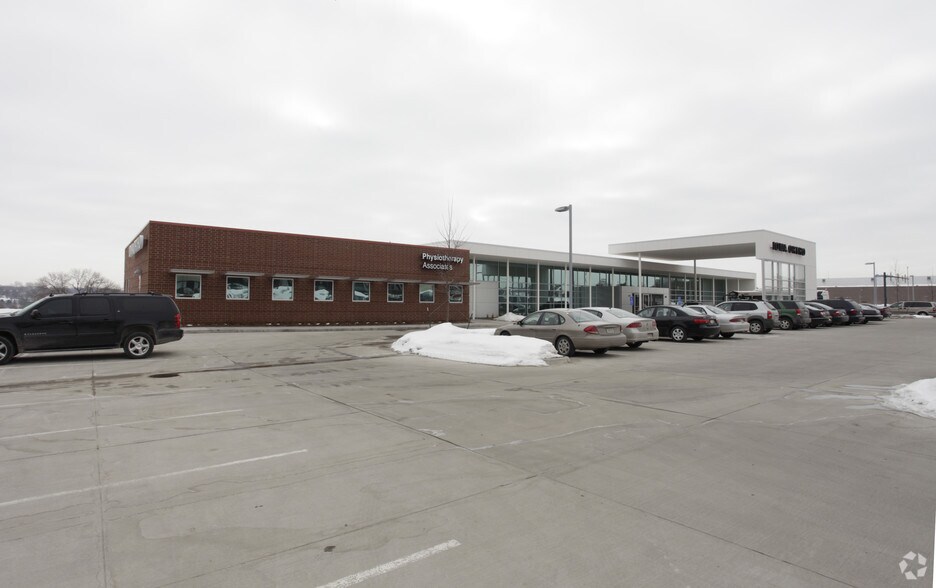 450 Laurel St, Des Moines, IA for lease - Primary Photo - Image 1 of 2