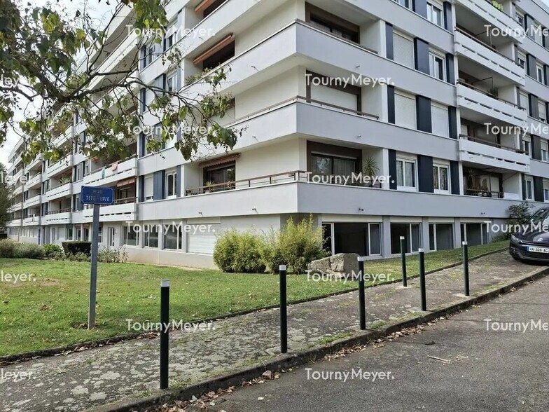 Office in Nantes for sale - Building Photo - Image 2 of 6