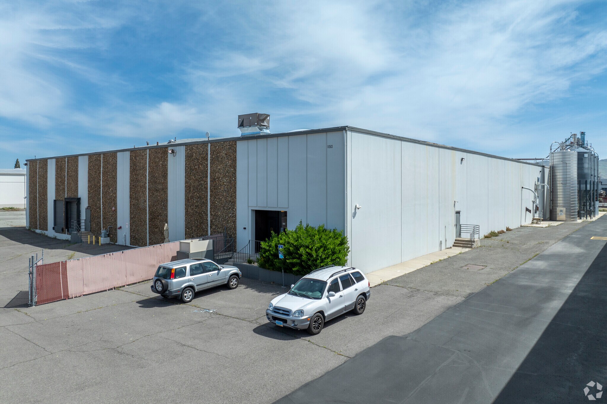 1150 Southern Way, Sparks, NV for lease Primary Photo- Image 1 of 11