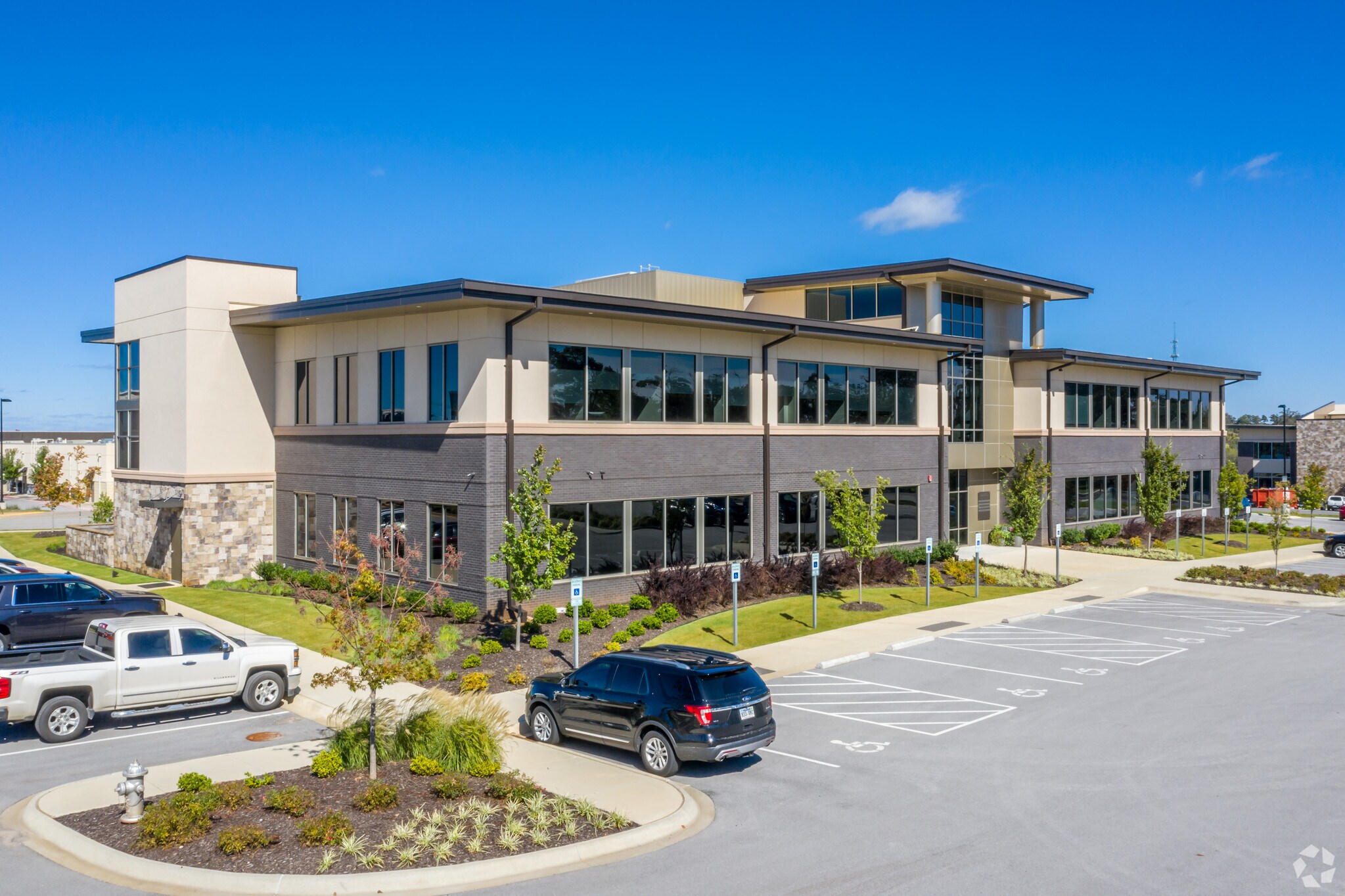 4206 S JB Hunt Dr, Rogers, AR 72758