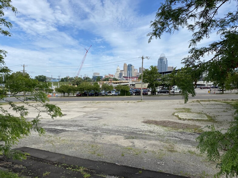 120 W 5th St, Newport, KY for sale - Primary Photo - Image 1 of 1