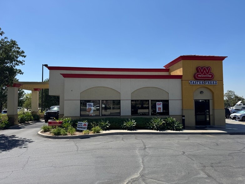 4605 E 4th St, Ontario, CA for sale - Building Photo - Image 3 of 6