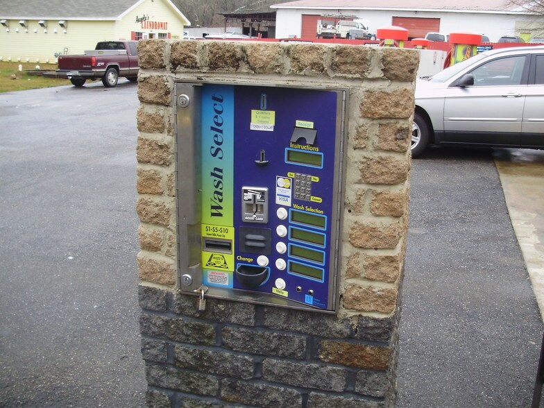 1725 Lexington Rd, Athens, GA 30605 Car Wash