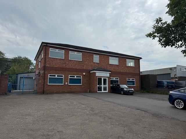 111 Masons Rd, Stratford Upon Avon for lease - Primary Photo - Image 1 of 1