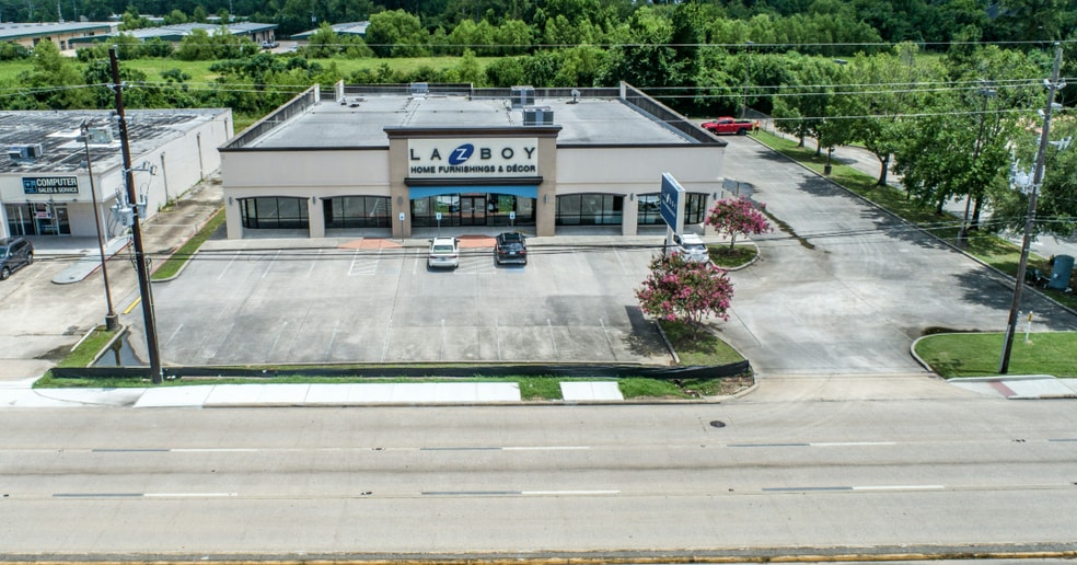 6329 FM 1960 Rd W, Houston, TX for lease - Building Photo - Image 3 of 6