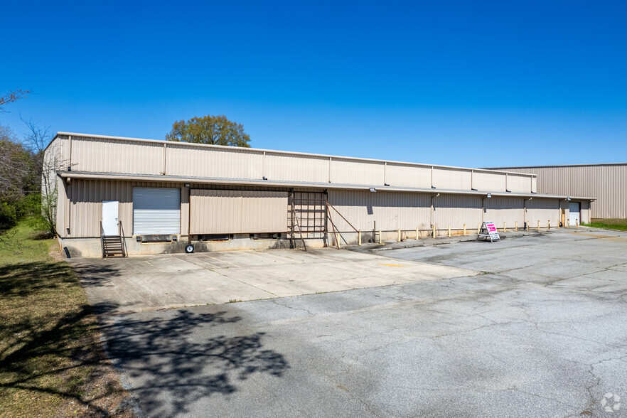 2351 Hubbard Rd, Macon-Bibb, GA for sale - Building Photo - Image 1 of 18