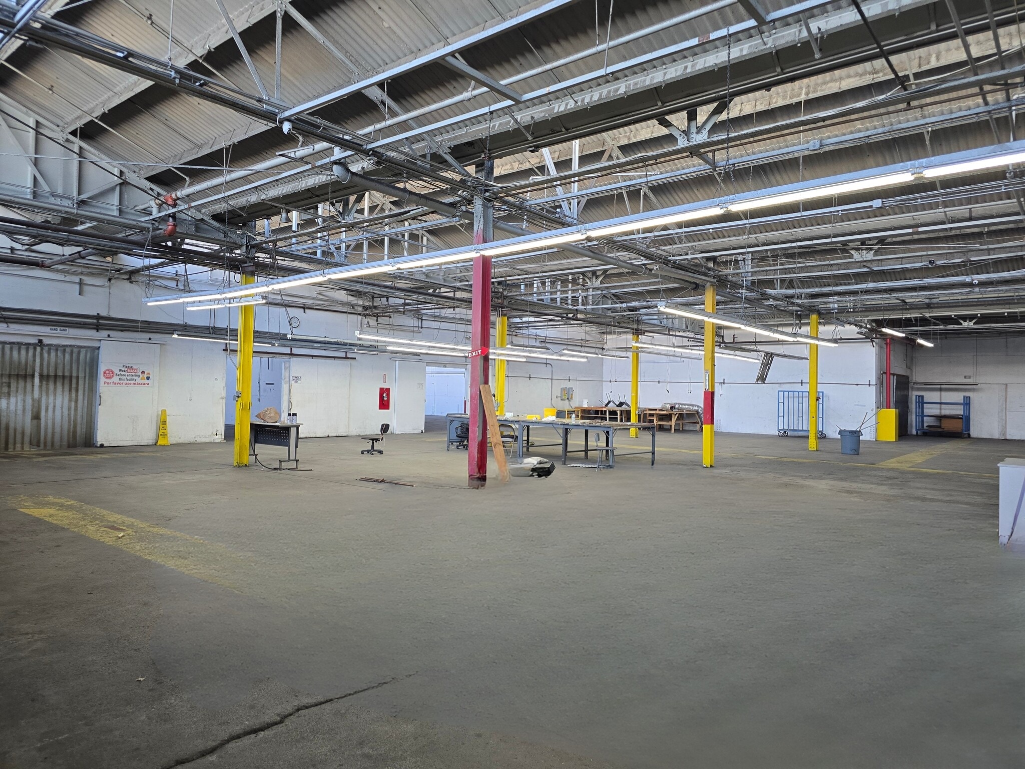 1370 Esperanza St, Los Angeles, CA for lease Interior Photo- Image 1 of 5