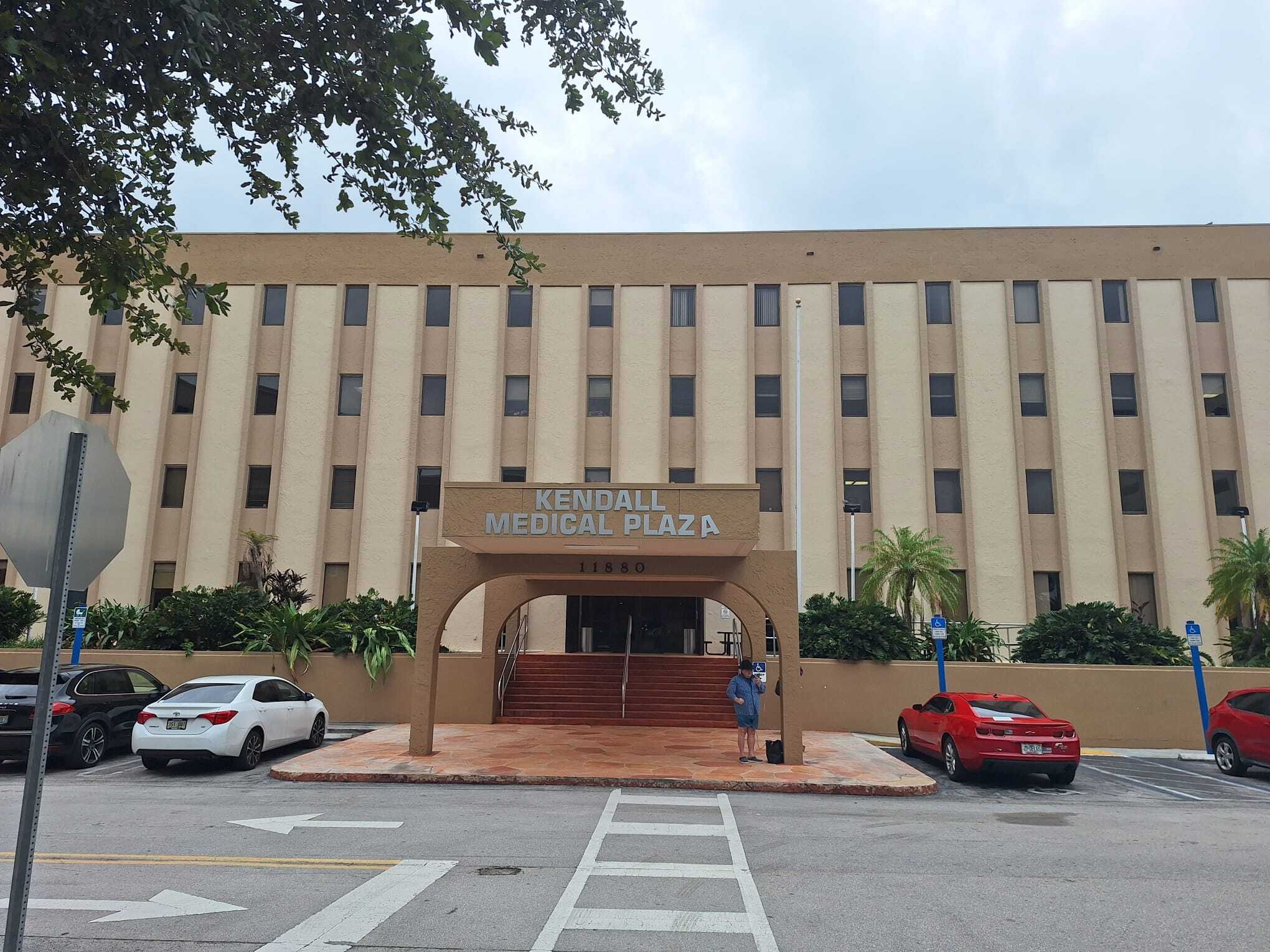 11880 Bird Rd, Miami, FL for lease Building Photo- Image 1 of 8