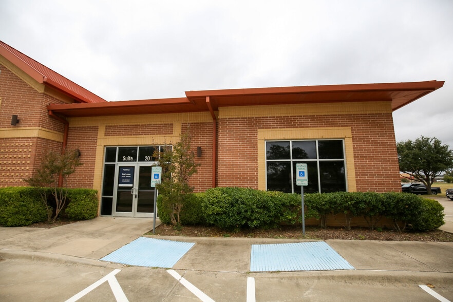 9250 Pasadena, Frisco, TX for lease - Building Photo - Image 2 of 21